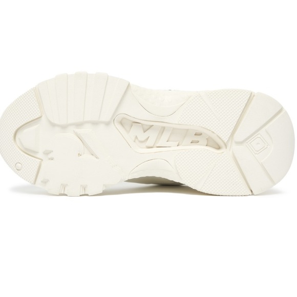 MLB Korea
Unisex Big Ball Chunky A NY Yankees Ivory 6.5 women - Picture 2 of 12